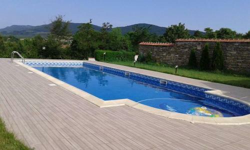 Hostal Vila Nikolina Guesthouse