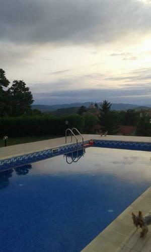 Hostal Vila Nikolina Guesthouse