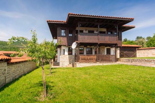 Hostal Complex Rayuvski Han