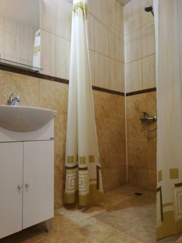 Hostal Guest House Kontrasti