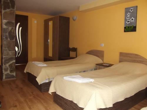Hostal House For Guests And Friends