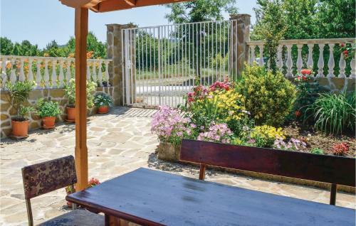 Four-bedroom Holiday Home In Village Velika