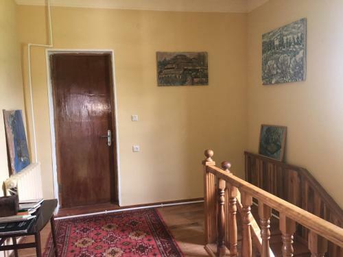 Hostal Areguni Guest House