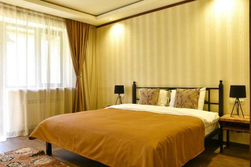 Hotel Kirovi Tun