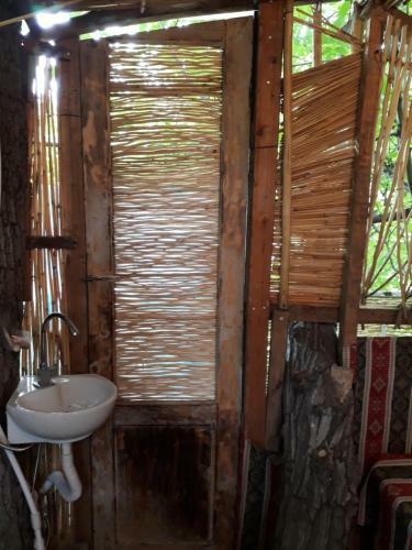 Hostal Areni House B&B