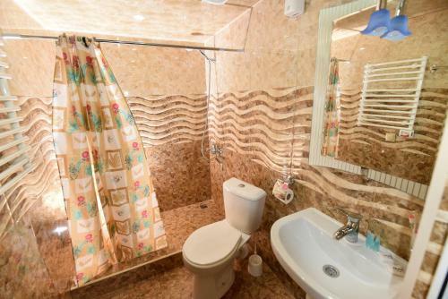 Hostal Gayane Hotel