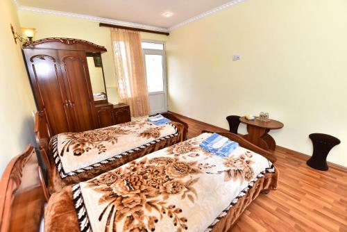 Haghpat Hotel