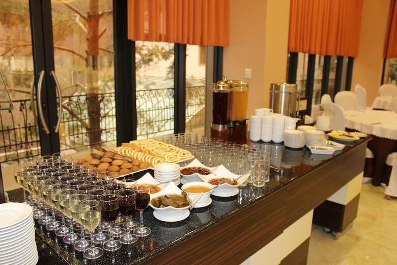 Aghveran Ararat Resort Hotel