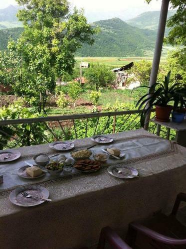 Anush`s B&B