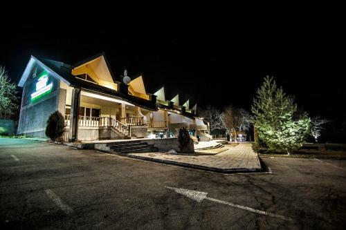 Artsvik Hotel Tsaghkadzor