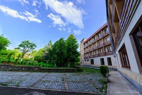 Kirovakan Hotel