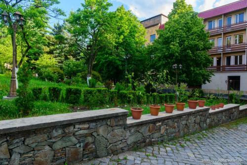 Kirovakan Hotel