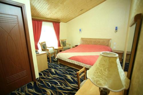 Nairi Hotel