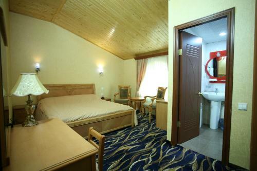 Nairi Hotel