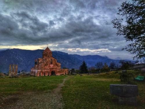 Hostal Aghasu Tun B&B