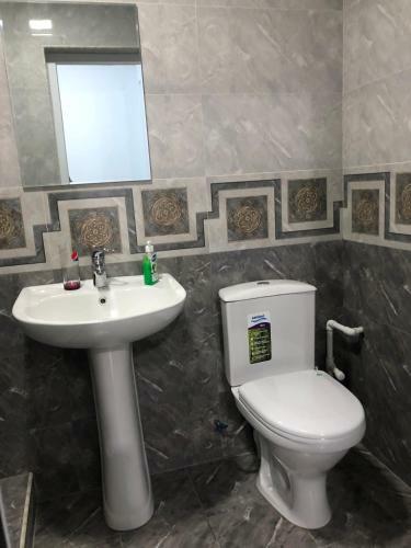 Hostal Lind Hostel And Guest House
