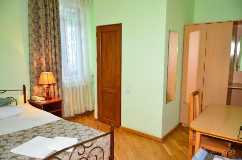Yegevnut Hotel