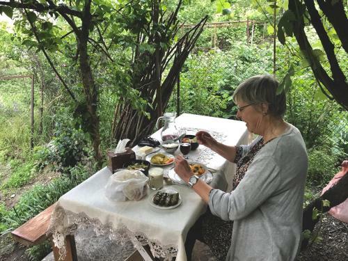 Aregak B&B And Tours