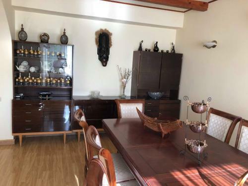 Hostal Yellow Guest House