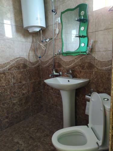 Alex Hotel In Shinuhayr