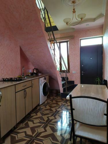 Alex Hotel In Shinuhayr