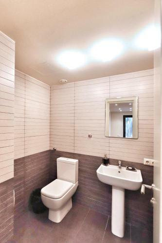 Teghenis Holiday Home