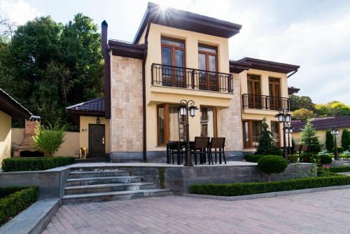 Elegant Hotel & Resort