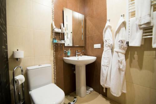Elegant Hotel & Resort