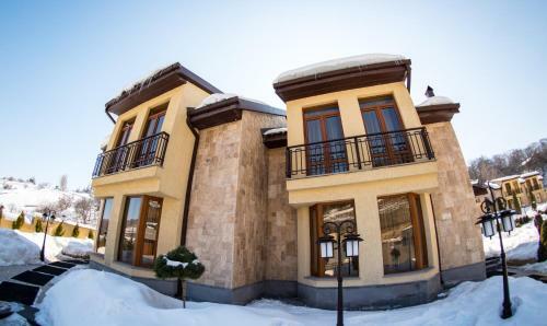 Elegant Hotel & Resort
