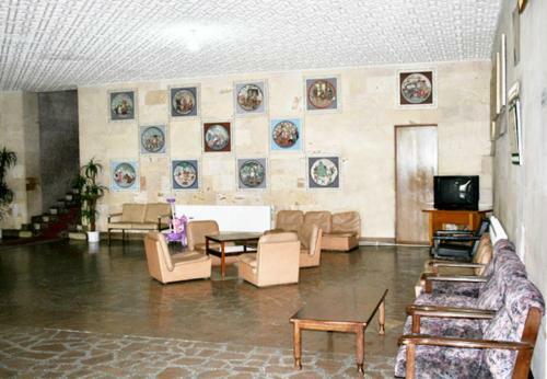 Hotel Nairi Rest House