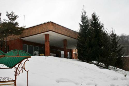 Hotel Nairi Rest House