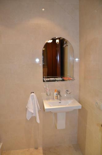 Dian Hotel