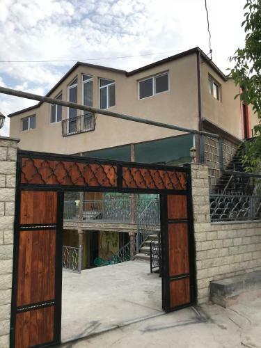 Albergue Garni Bread House