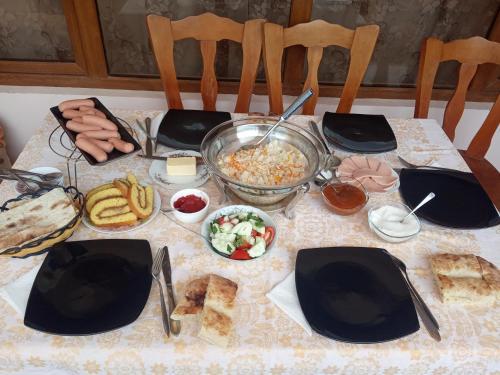 B&B Araz