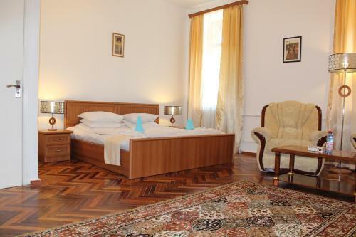 Diligence Hotel