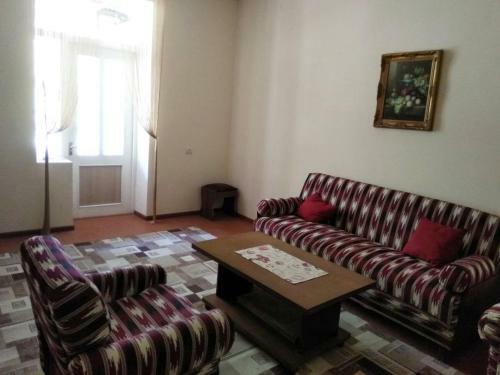 Hostal Family Guest House
