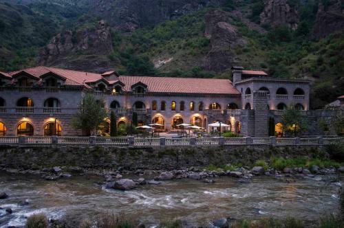 Tufenkian Avan Dzoraget Hotel