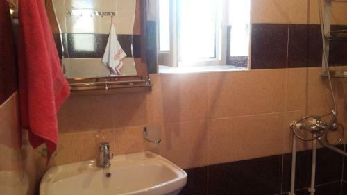 Hostal Shushan Guest House