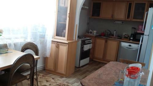 Hostal Shushan Guest House