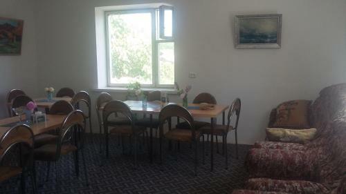 Hostal Shushan Guest House
