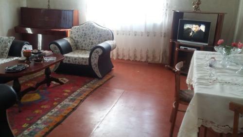 Hostal Shushan Guest House