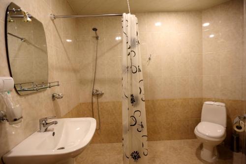Amrots Hotel