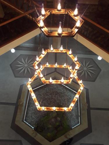 Amrots Hotel