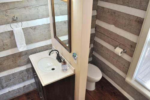 Dovetail Lodge Home