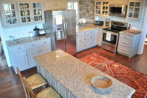 Dovetail Lodge Home