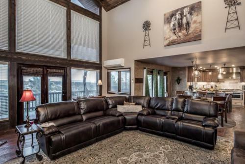 Alto Escape - Four Bedroom Cabin