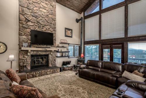 Alto Escape - Four Bedroom Cabin