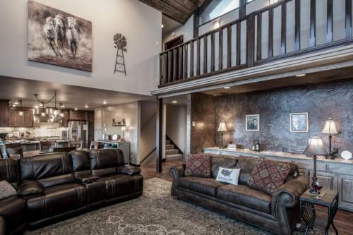 Alto Escape - Four Bedroom Cabin