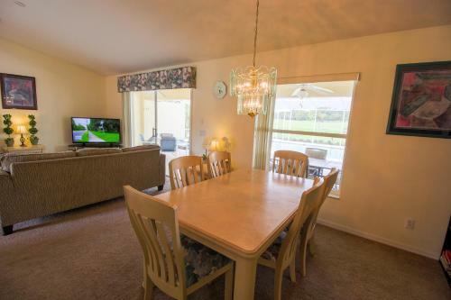 North Foxrun Villa 1398