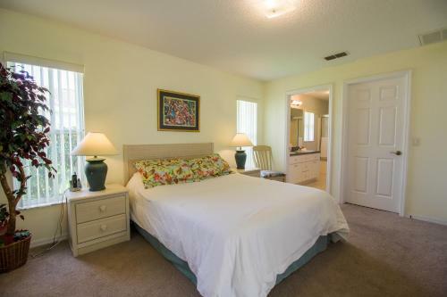 North Foxrun Villa 1398